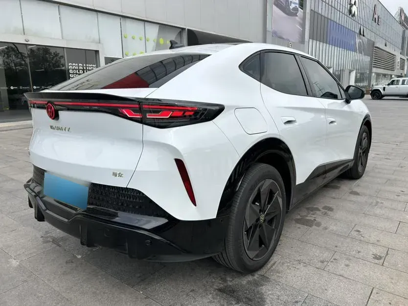2024 Volkswagen ID.UNYX BEV 82.4KWH,autocango,china used car exporter,china ev exporter,chinese used car exporter,chinese used ev exporter