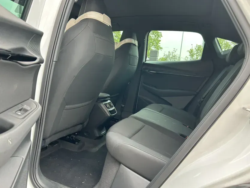 2024 Volkswagen ID.UNYX BEV 82.4KWH,autocango,china used car exporter,china ev exporter,chinese used car exporter,chinese used ev exporter