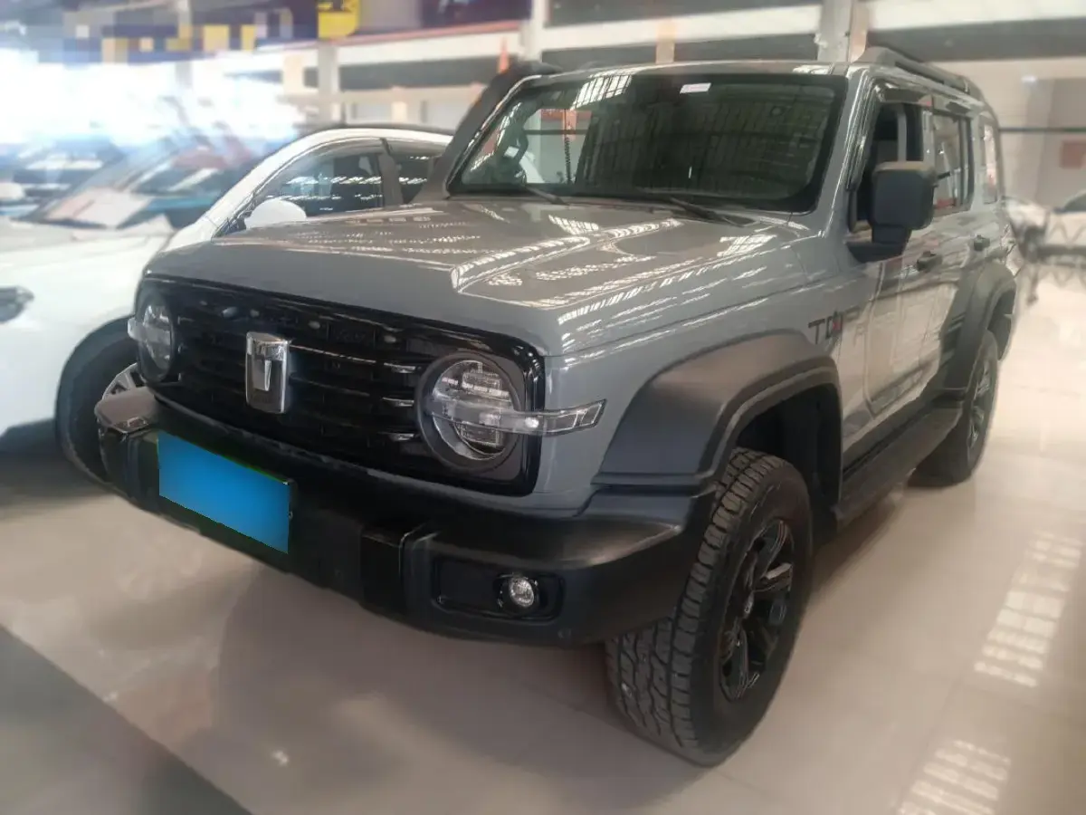 2021 Tank 300 2.0T 227HP L4 8AT