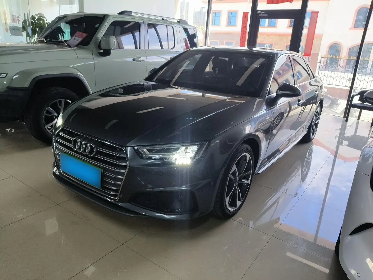 2019 Audi A4L 2.0T 190HP L4 7DCT