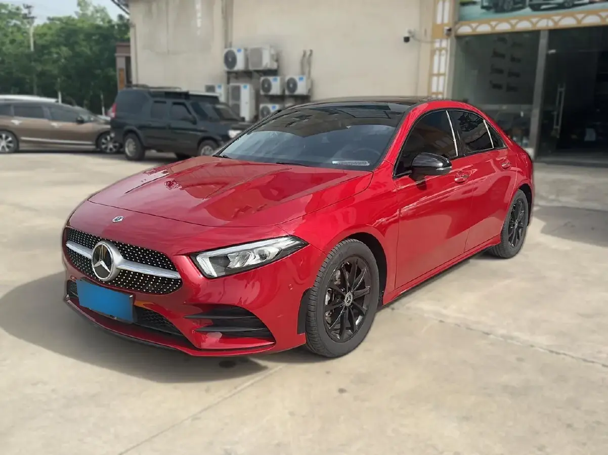 2021 Mercedes-Benz A Class 1.3T 163HP L4 7DCT
