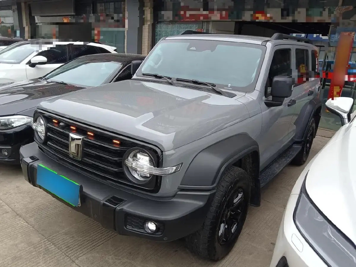 2023 Tank 300 2.0T 227HP L4 8AT