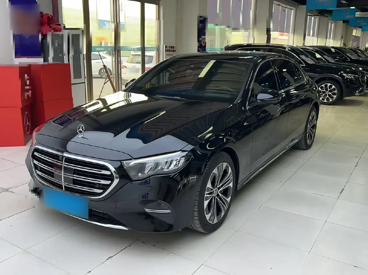 2024 Mercedes-Benz E Class 2.0T 204HP L4 9AT PHEV 25.4KWH