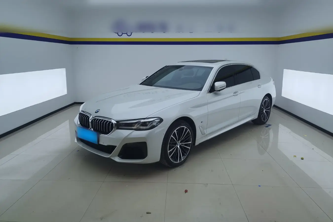 2022 BMW 5 Series 2.0T 252HP L4 8AT