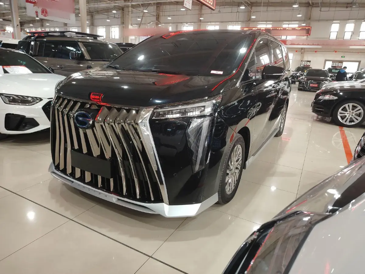 2024 GAC Trumpchi M8 2.0T 190HP L4 E-CVT Hybrid