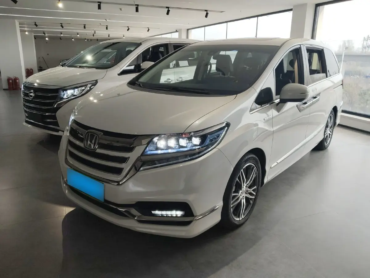 2019 Honda Elysioin 2.0L 146HP L4 E-CVT Hybrid