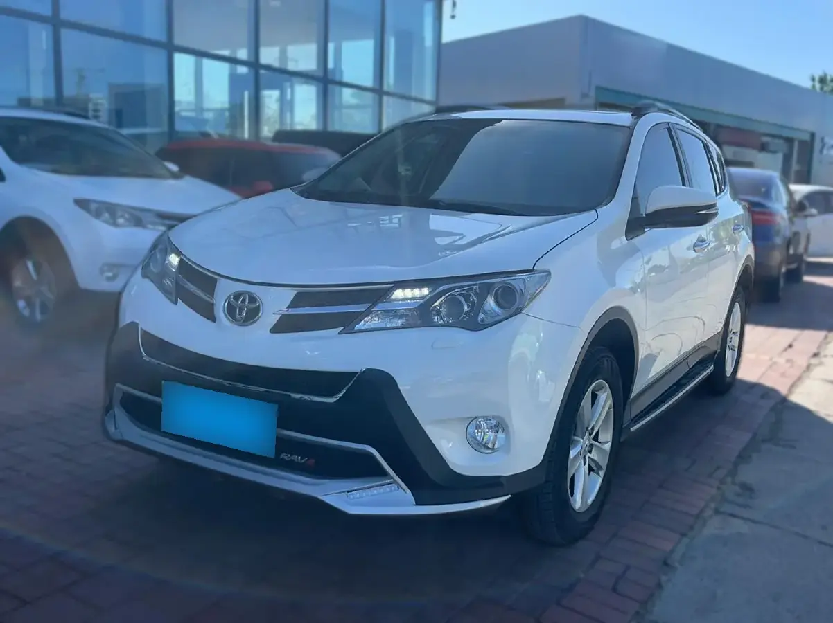 2013 Toyota RAV4 2.5L 180HP L4 6AT
