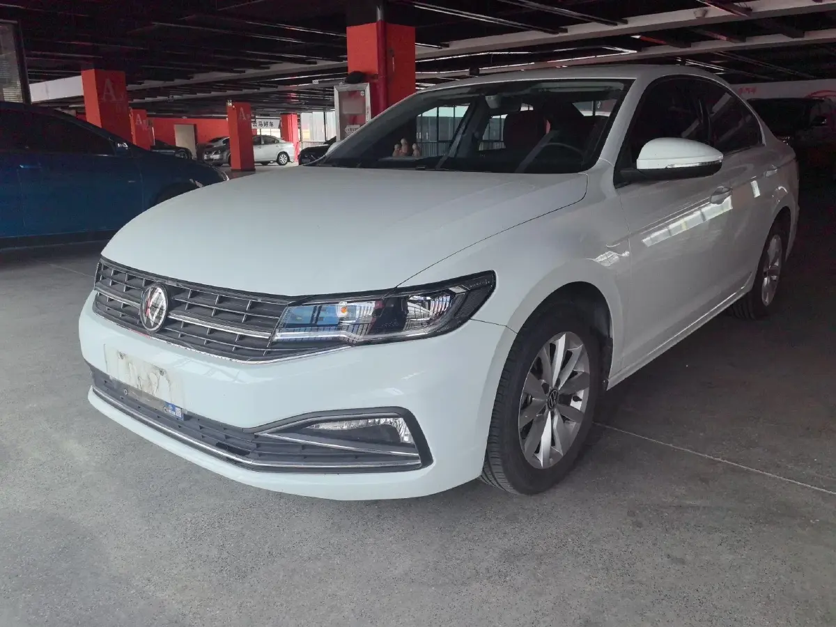 2021 Volkswagen Bora 1.4T 150HP L4 7DCT