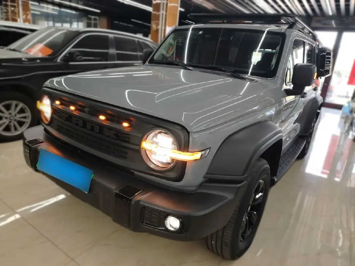 2023 Tank 300 2.0T 227HP L4 8AT