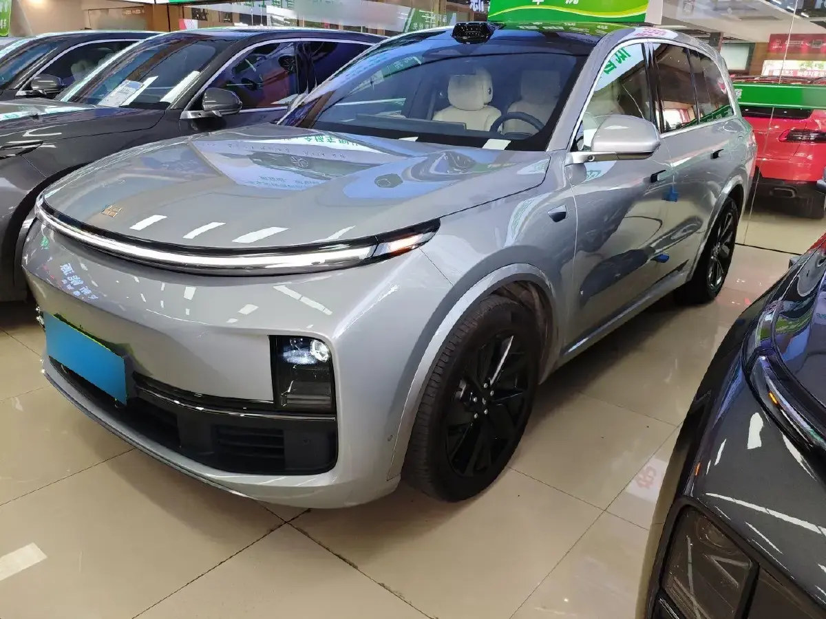 2023 Li L8 Range Extended 154HP REEV 40.9KWH