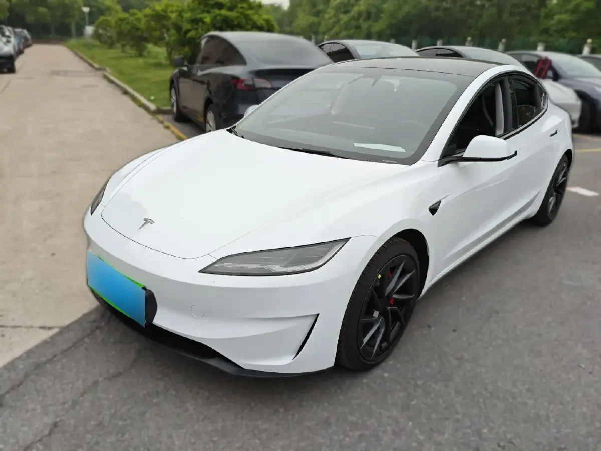 2024 Tesla Model 3 BEV 78.4KWH