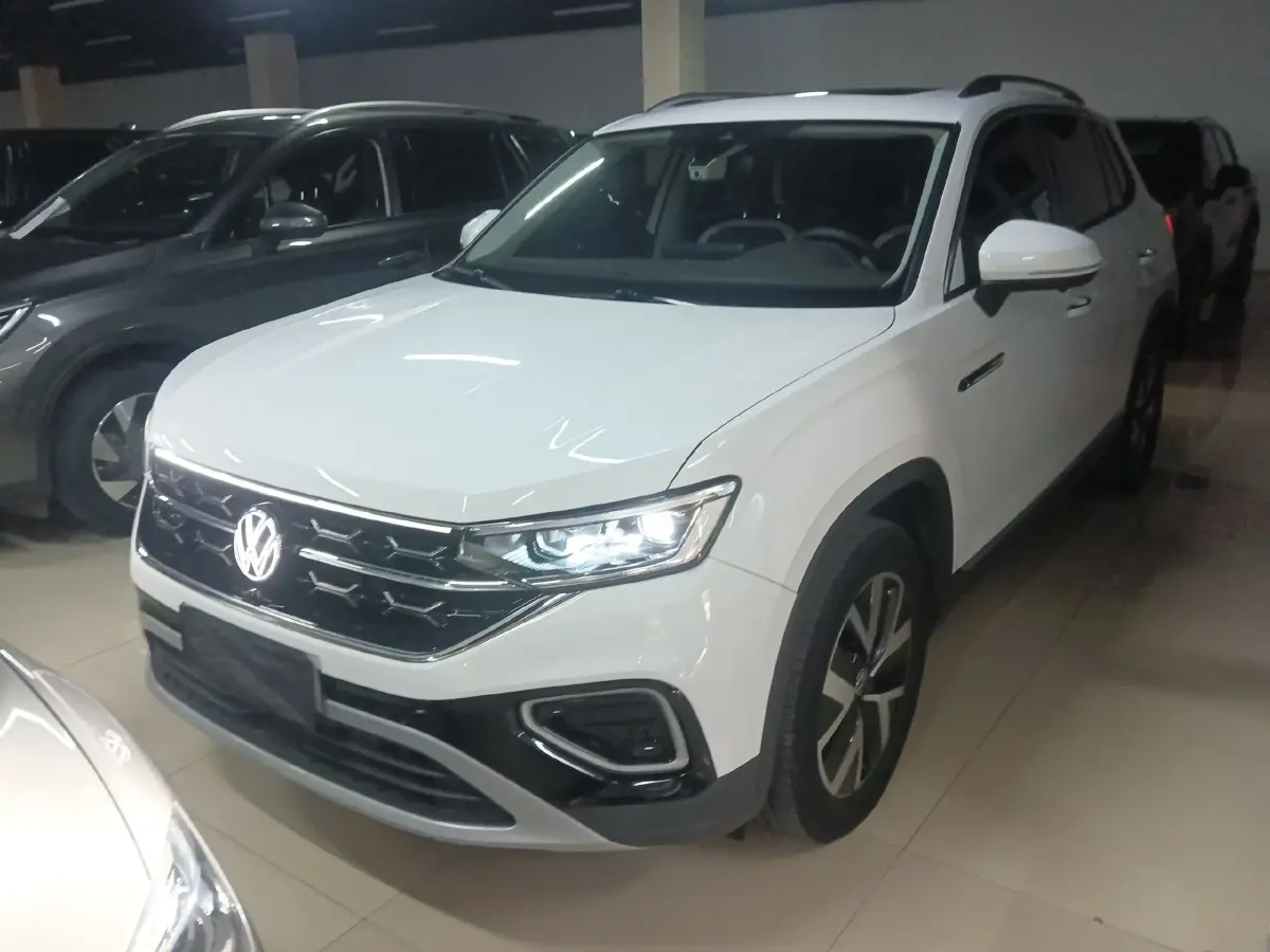 2023 Volkswagen Tayron 2.0T 186HP L4 7DCT