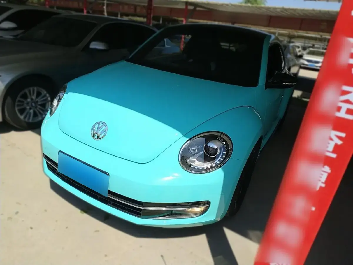 2013 Volkswagen Beetle 1.4T 160HP L4 7DCT