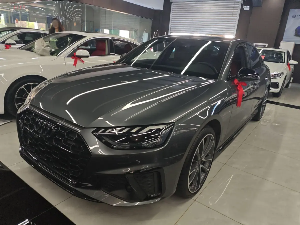 2024 Audi A4L 2.0T 190HP L4 7DCT