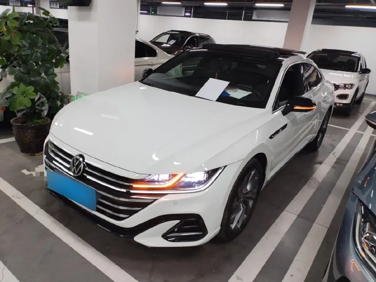 2021 Volkswagen CC 2.0T 220HP L4 7DCT