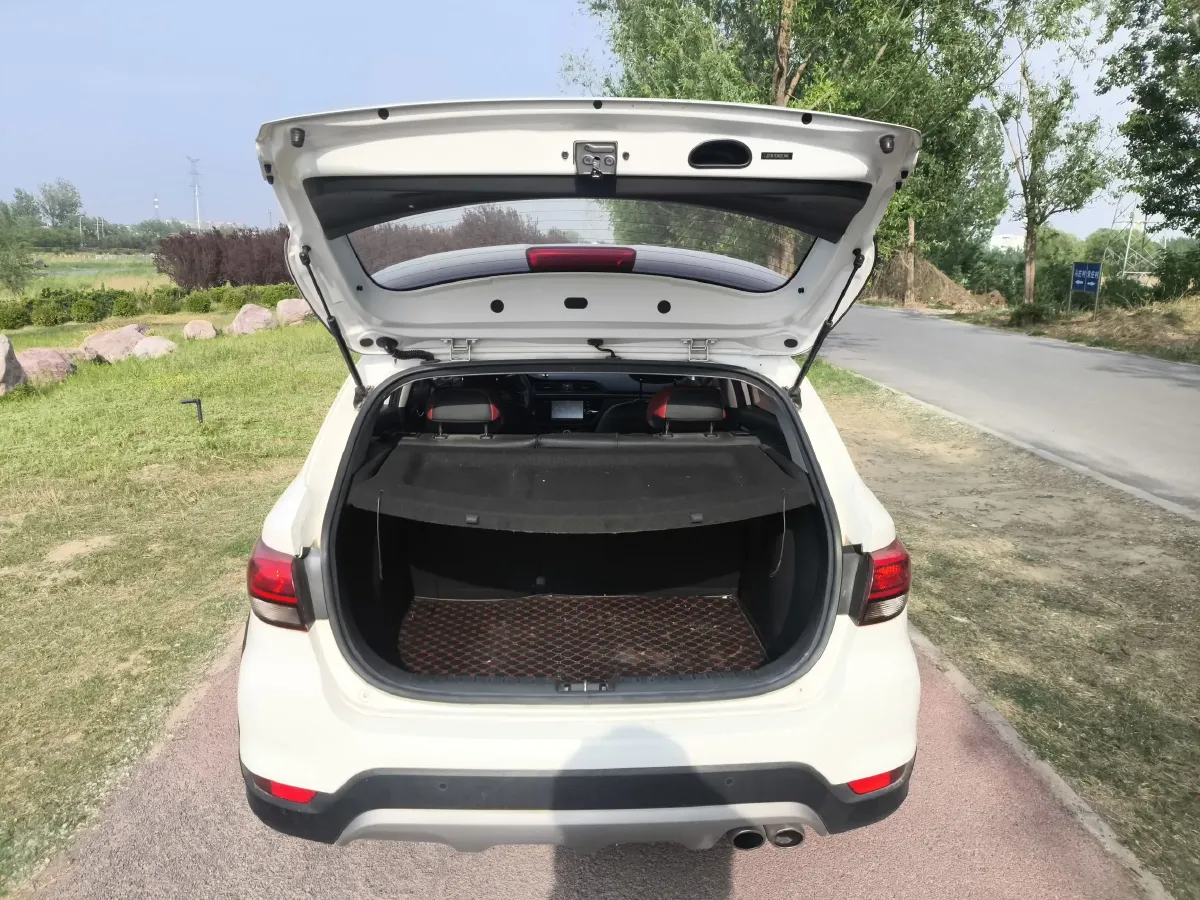 2017 Kia KX Cross 1.4L 100HP L4 6AT,autocango,china used car exporter,china ev exporter,chinese used car exporter,chinese used ev exporter