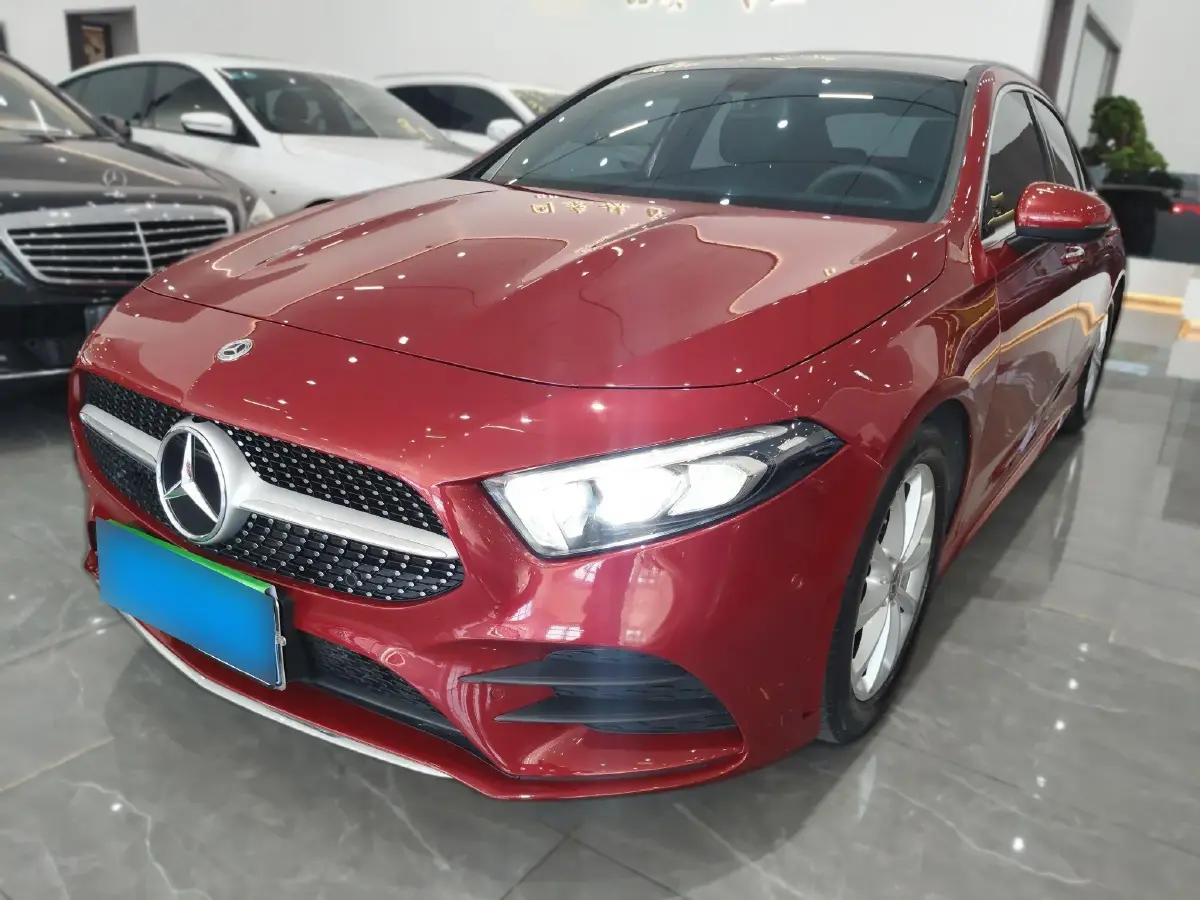2021 Mercedes-Benz A Class 1.3T 163HP L4 7DCT