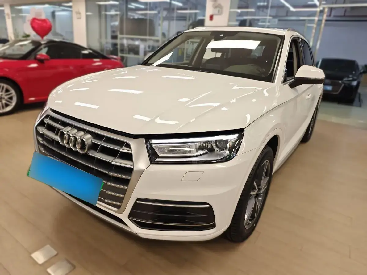 2020 Audi Q5L 2.0T 190HP L4 7DCT