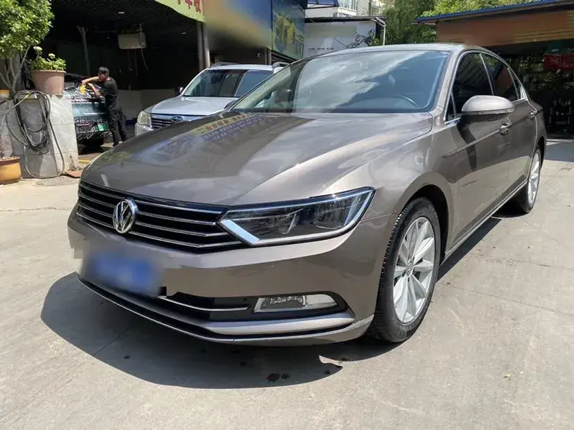 2017 Volkswagen Magotan 1.8T 180HP L4 7DCT
