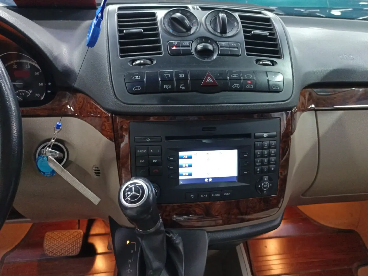 2013 Mercedes-Benz Viano 3.0L 224HP V6 5AT,autocango,china used car exporter,china ev exporter,chinese used car exporter,chinese used ev exporter