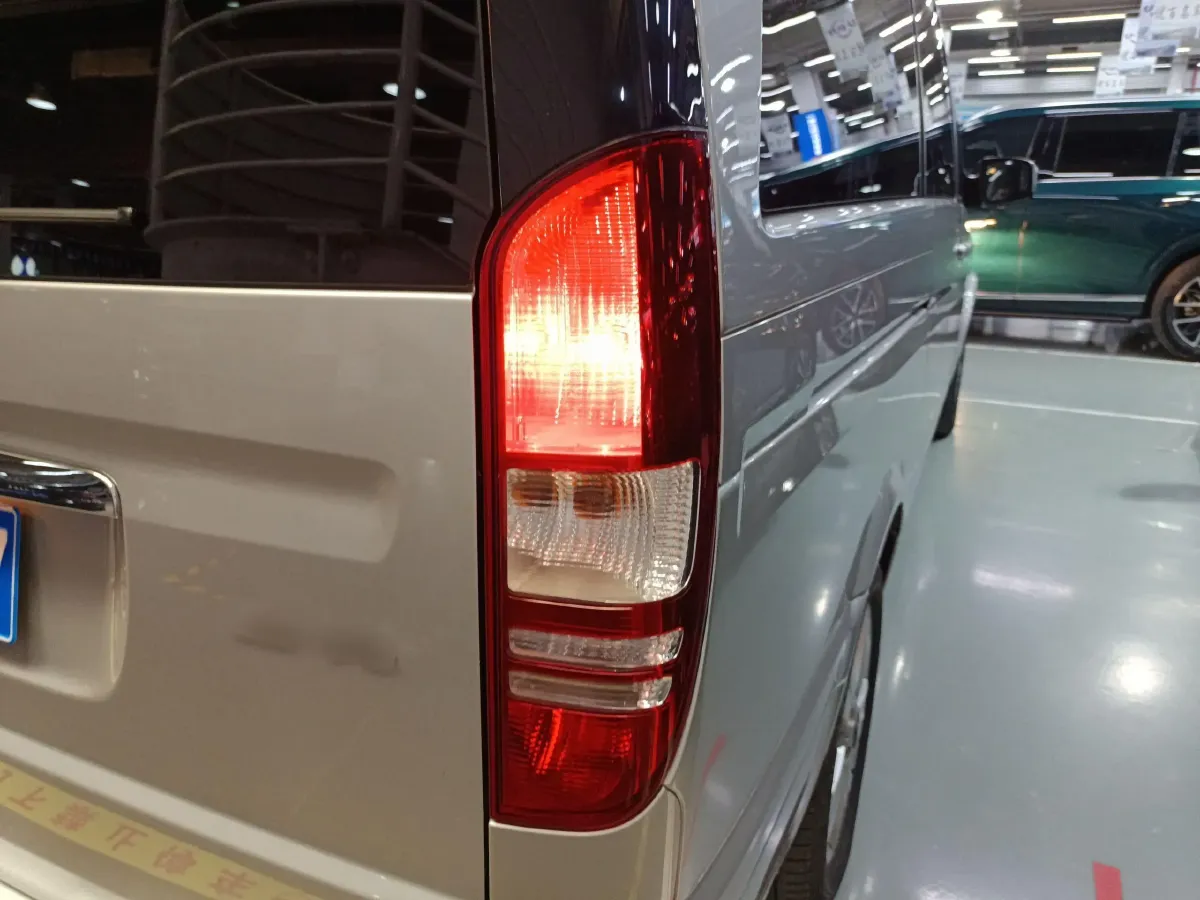 2013 Mercedes-Benz Viano 3.0L 224HP V6 5AT,autocango,china used car exporter,china ev exporter,chinese used car exporter,chinese used ev exporter