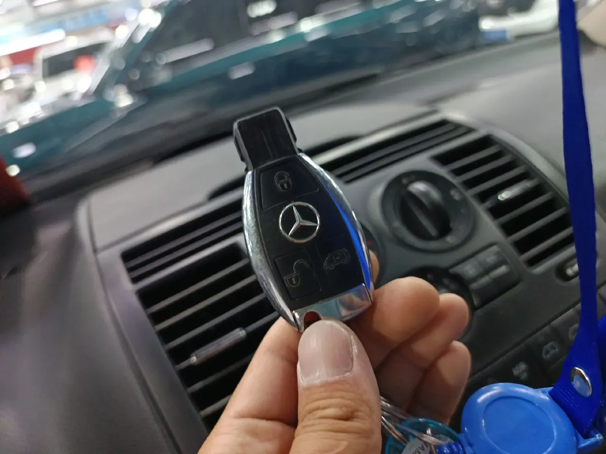 2013 Mercedes-Benz Viano 3.0L 224HP V6 5AT,autocango,china used car exporter,china ev exporter,chinese used car exporter,chinese used ev exporter