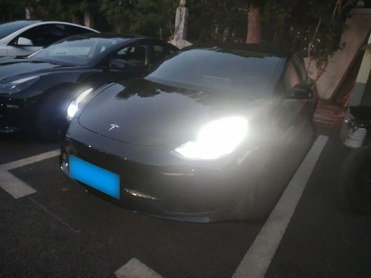 2022 Tesla Model 3 BEV 60KWH
