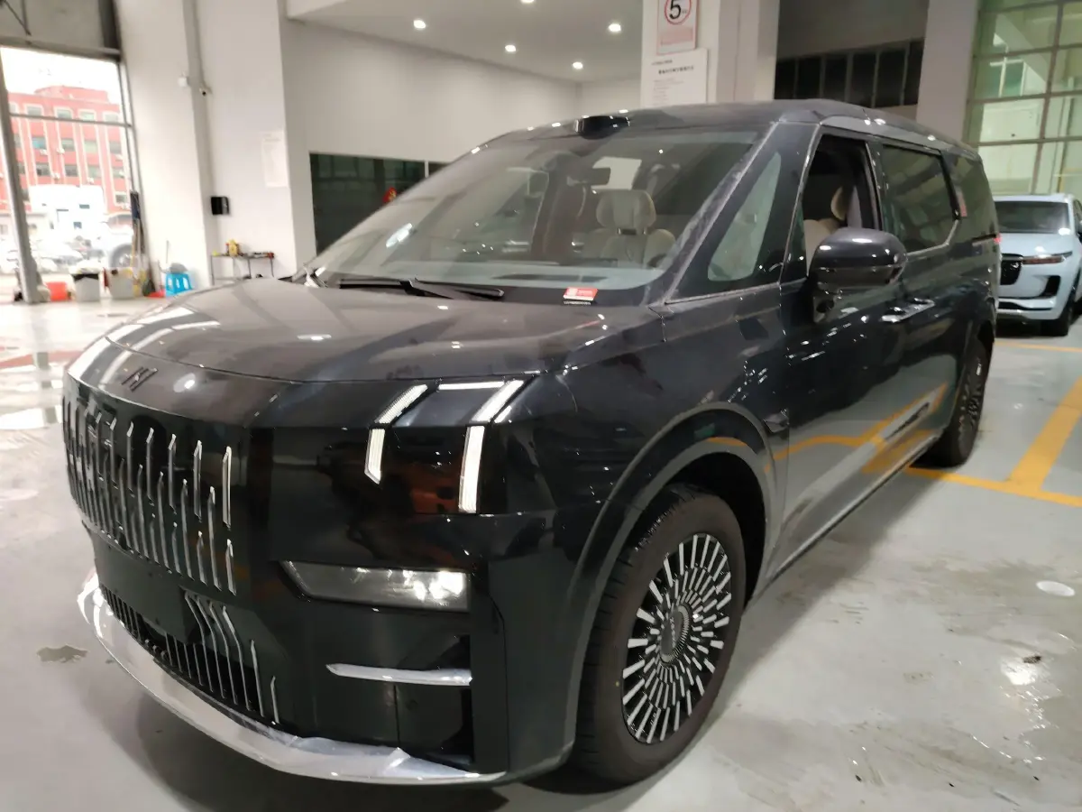 2024 Zeekr 009 BEV 108KWH