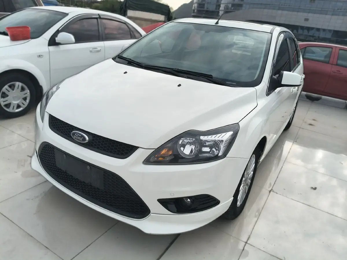 2013 Ford Focus 1.8L 124HP L4 4AT