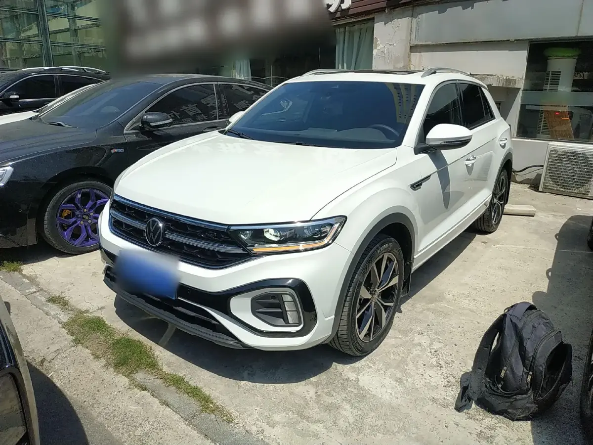 2023 Volkswagen T-Roc 1.5T 160HP L4 7DCT