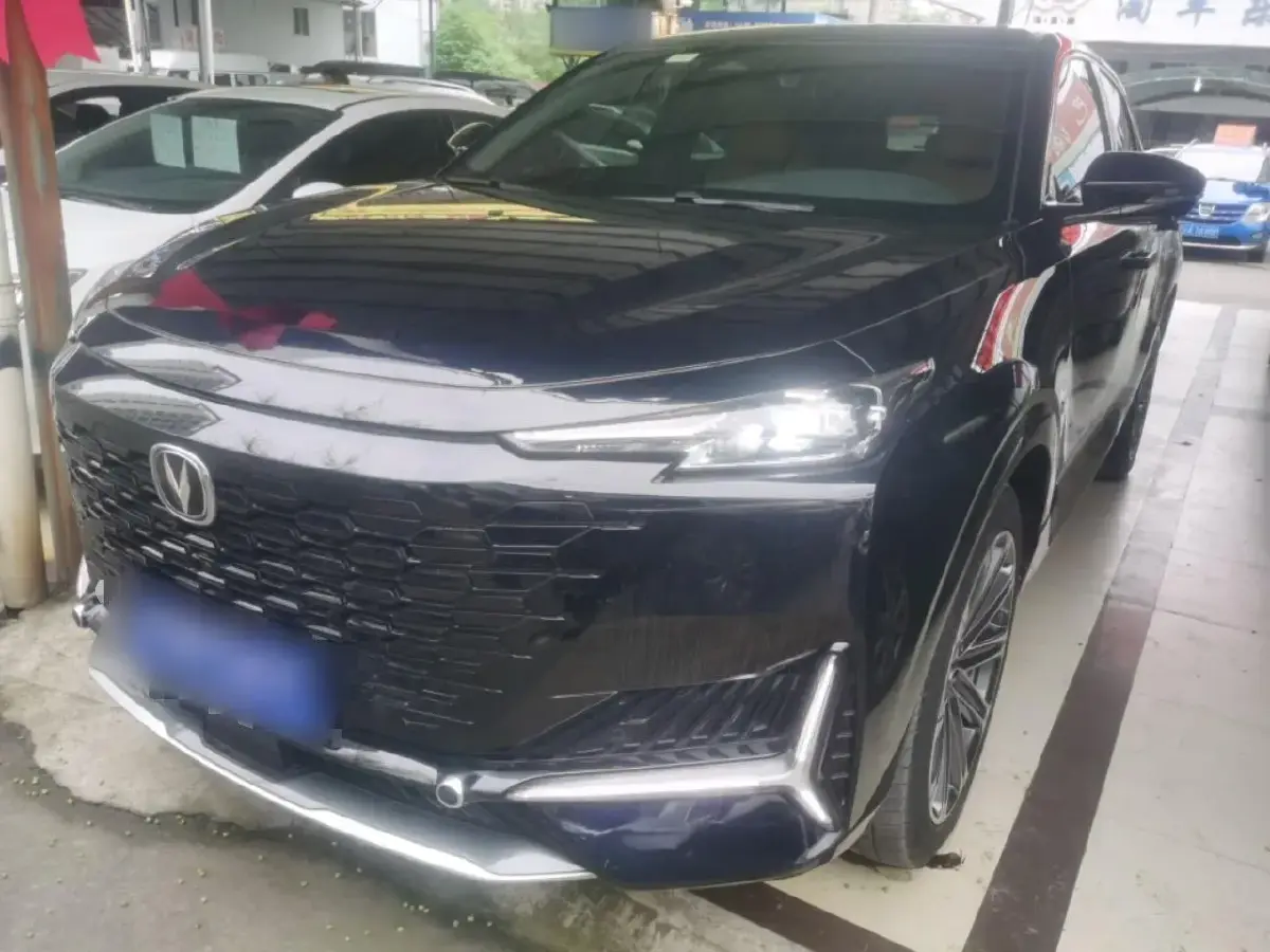 2021 ChangAn UNI-K 2.0T 233HP L4 8AT