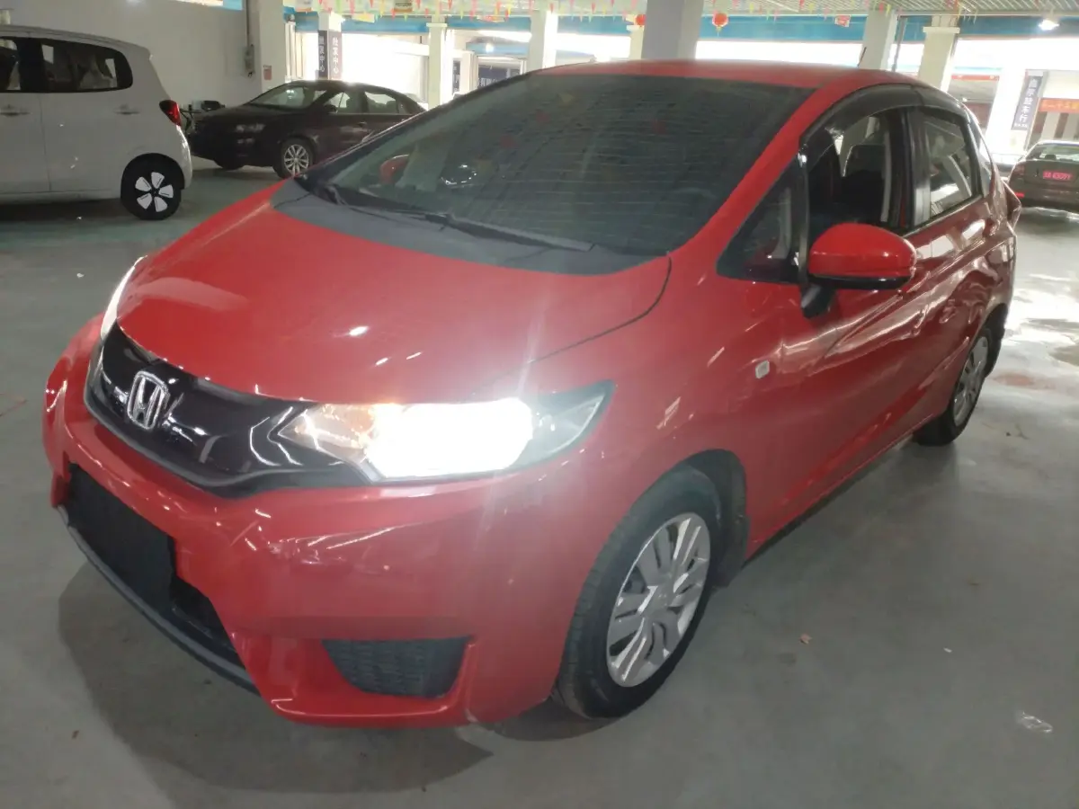 2016 Honda Fit 1.5L 131HP L4 CVT