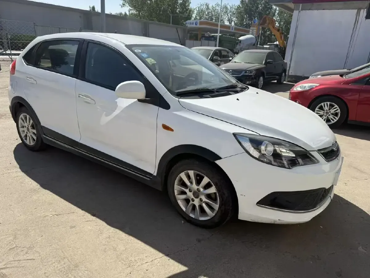 2015 Chery Fulwin 2 1.5L 109HP L4 5MT,autocango,china used car exporter,china ev exporter,chinese used car exporter,chinese used ev exporter