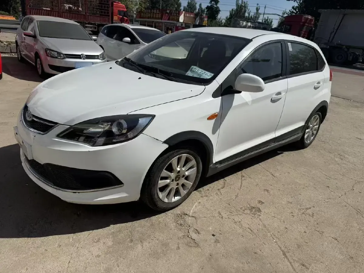 2015 Chery Fulwin 2 1.5L 109HP L4 5MT,autocango,china used car exporter,china ev exporter,chinese used car exporter,chinese used ev exporter