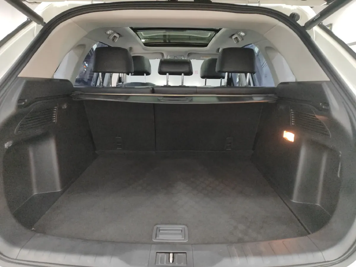 2021 GAC Trumpchi GS5 1.5T 169HP L4 6AT,autocango,china used car exporter,china ev exporter,chinese used car exporter,chinese used ev exporter