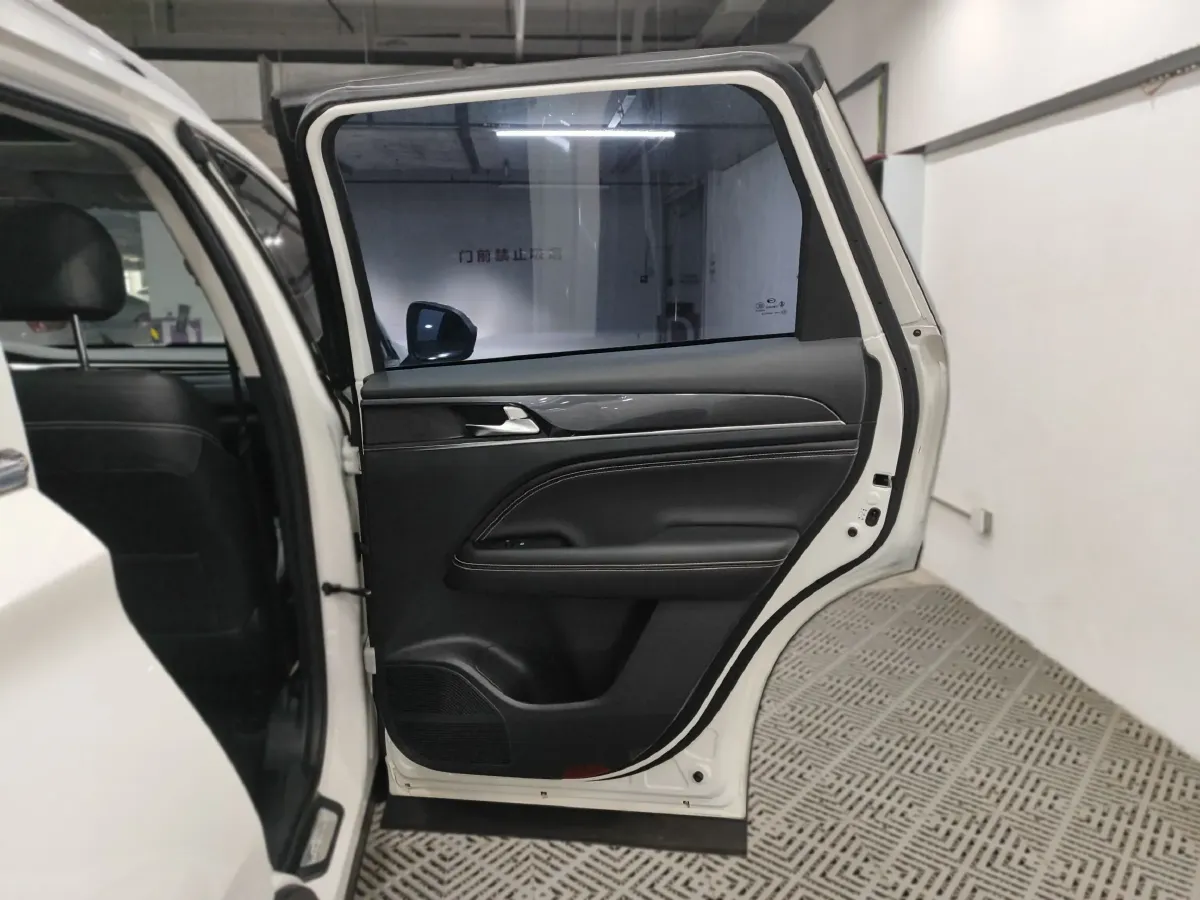 2021 GAC Trumpchi GS5 1.5T 169HP L4 6AT,autocango,china used car exporter,china ev exporter,chinese used car exporter,chinese used ev exporter