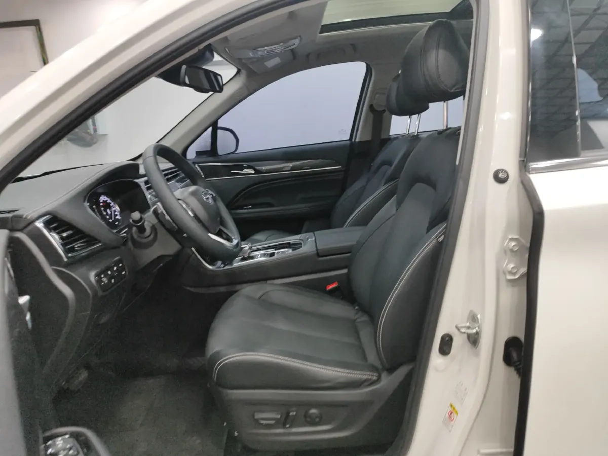 2021 GAC Trumpchi GS5 1.5T 169HP L4 6AT,autocango,china used car exporter,china ev exporter,chinese used car exporter,chinese used ev exporter