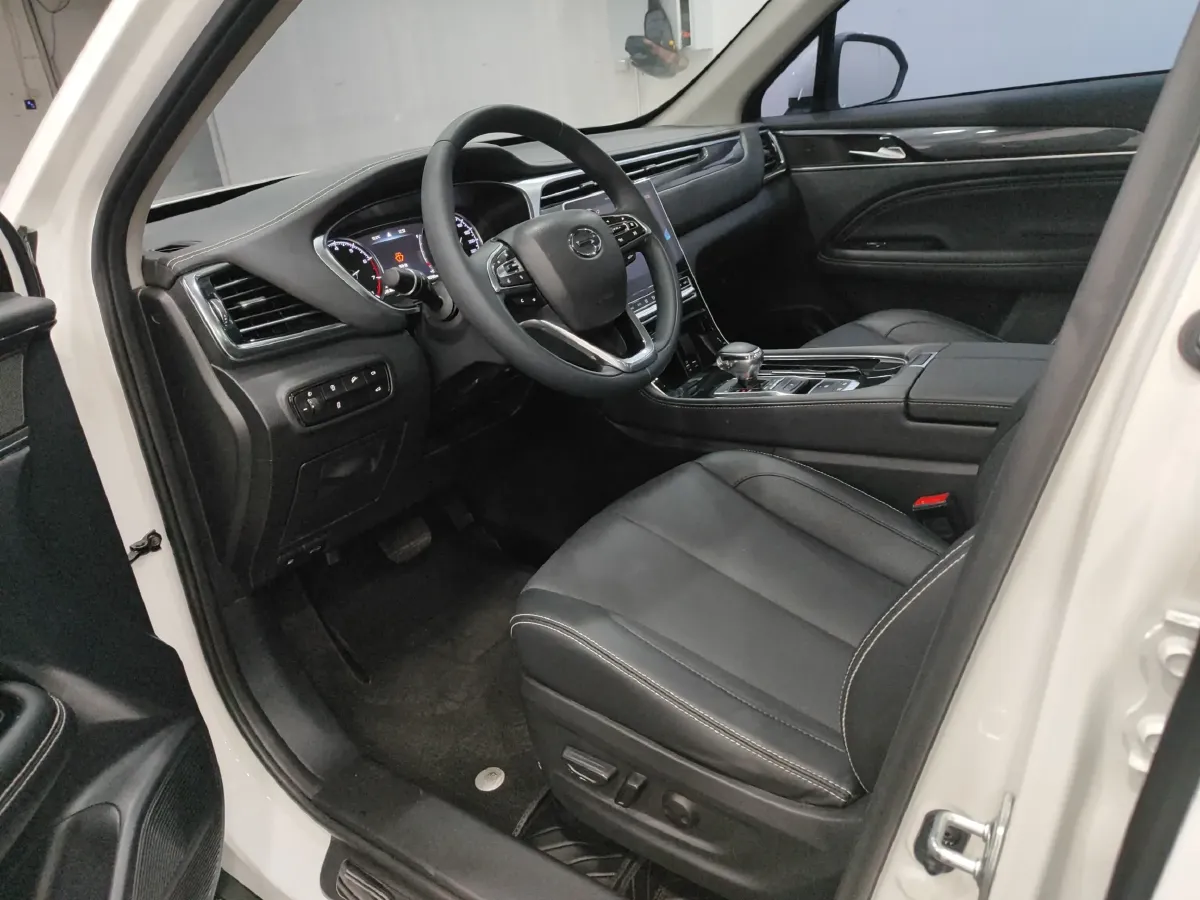 2021 GAC Trumpchi GS5 1.5T 169HP L4 6AT,autocango,china used car exporter,china ev exporter,chinese used car exporter,chinese used ev exporter