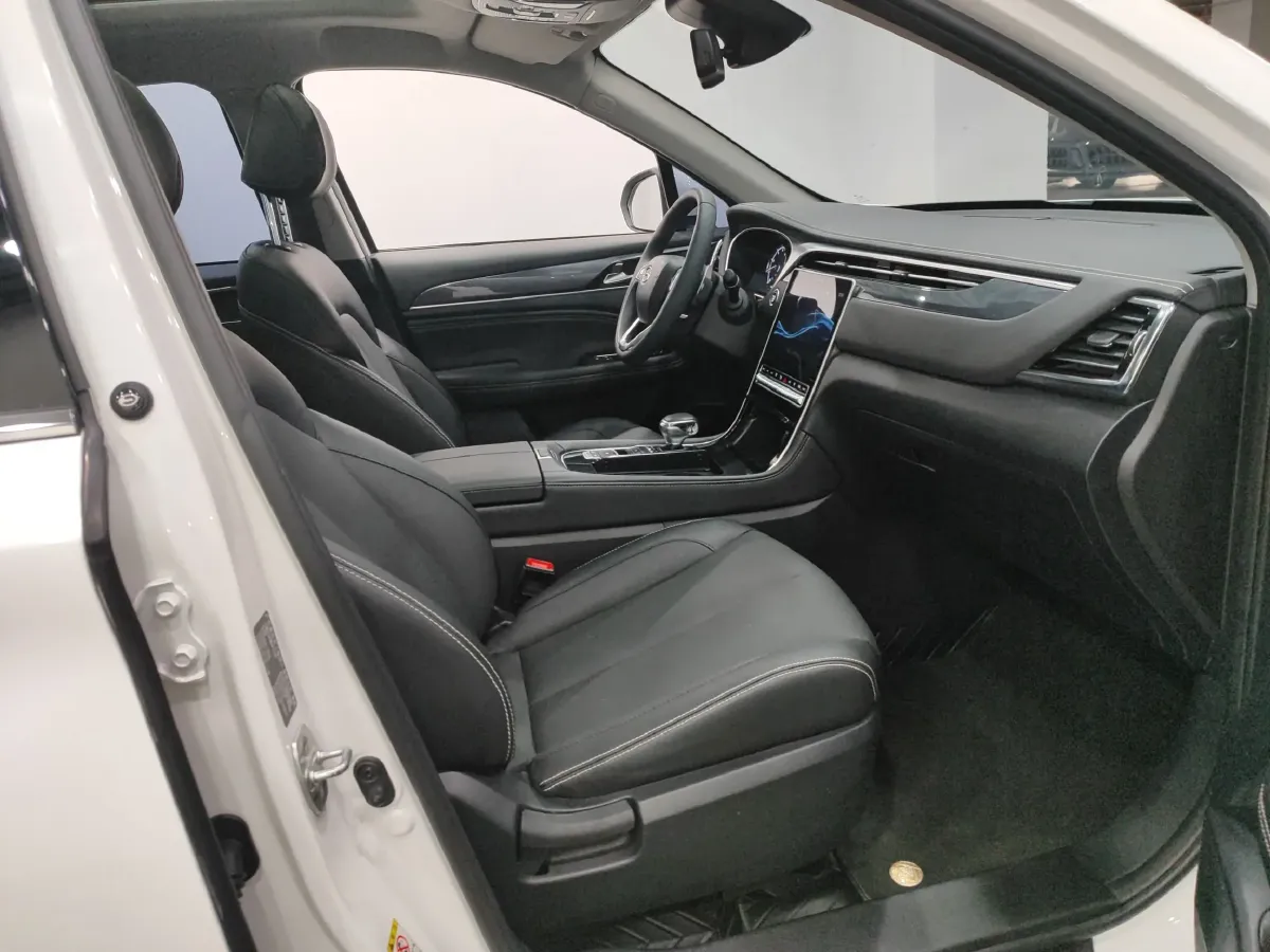 2021 GAC Trumpchi GS5 1.5T 169HP L4 6AT,autocango,china used car exporter,china ev exporter,chinese used car exporter,chinese used ev exporter