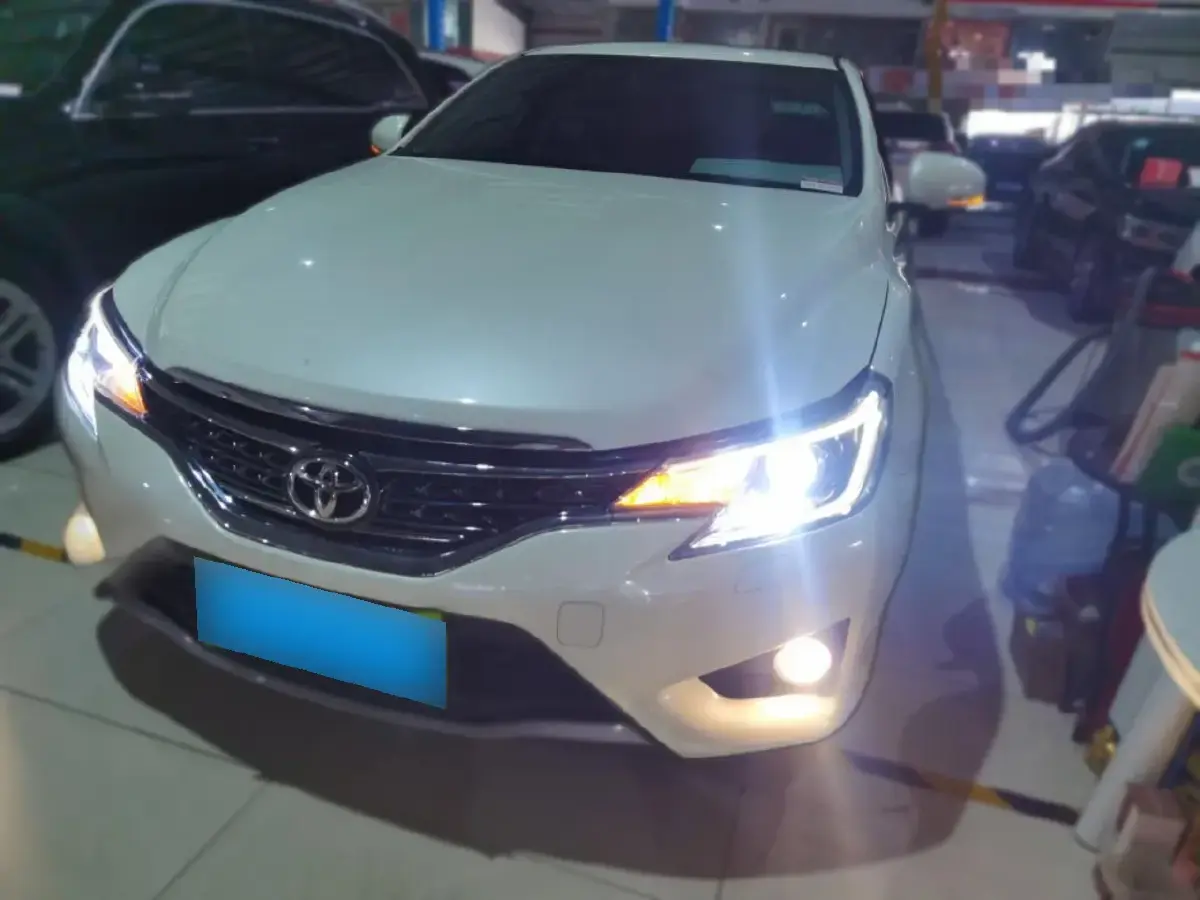 2013 Toyota Reiz 2.5L 193HP V6 6AT