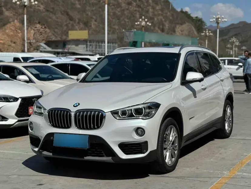 2018 BMW X1 2.0T 192HP L4 8AT