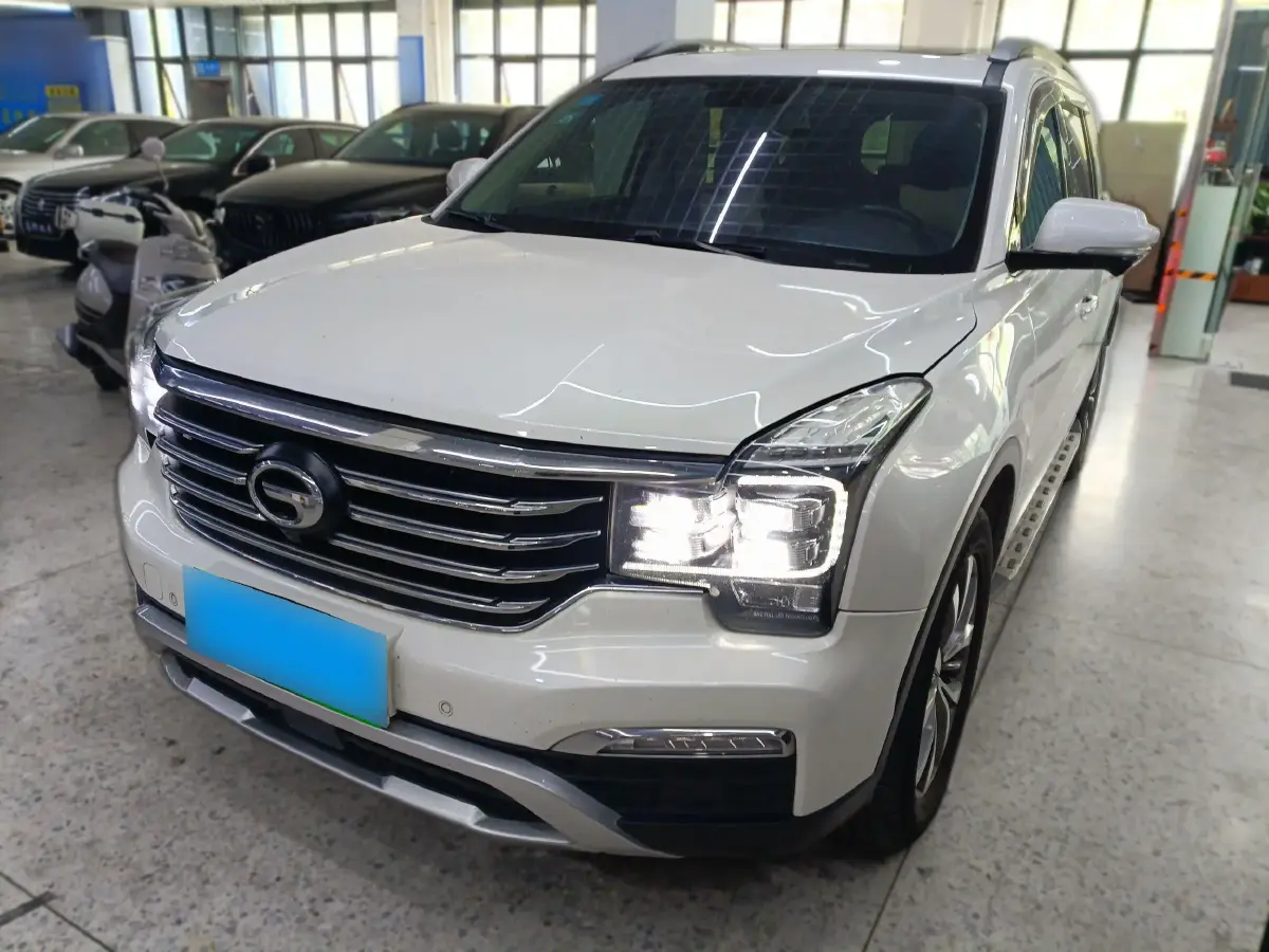 2017 GAC Trumpchi GS8 2.0T 201HP L4 6AT