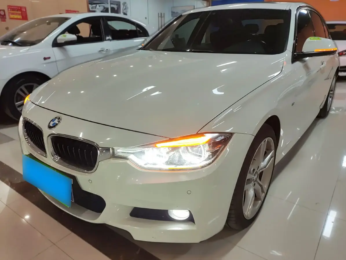 2018 BMW 3 Series 2.0T 184HP L4 8AT