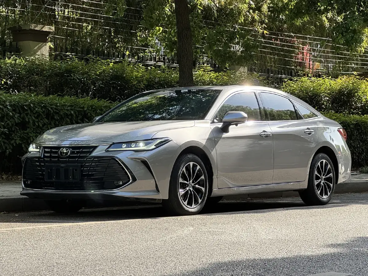 2023 Toyota Avalon 2.0L 177HP L4 CVT
