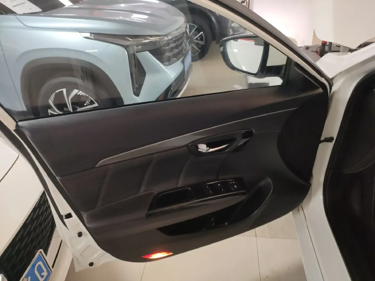 2016 GAC Trumpchi GA6 1.5T 152HP L4 7DCT,autocango,china used car exporter,china ev exporter,chinese used car exporter,chinese used ev exporter