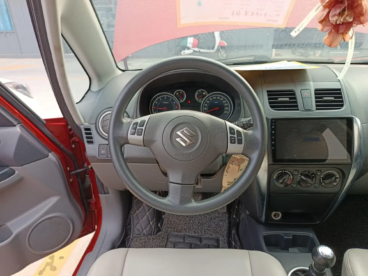 2011 Suzuki SX4 1.6L 109HP L4 5MT,autocango,china used car exporter,china ev exporter,chinese used car exporter,chinese used ev exporter