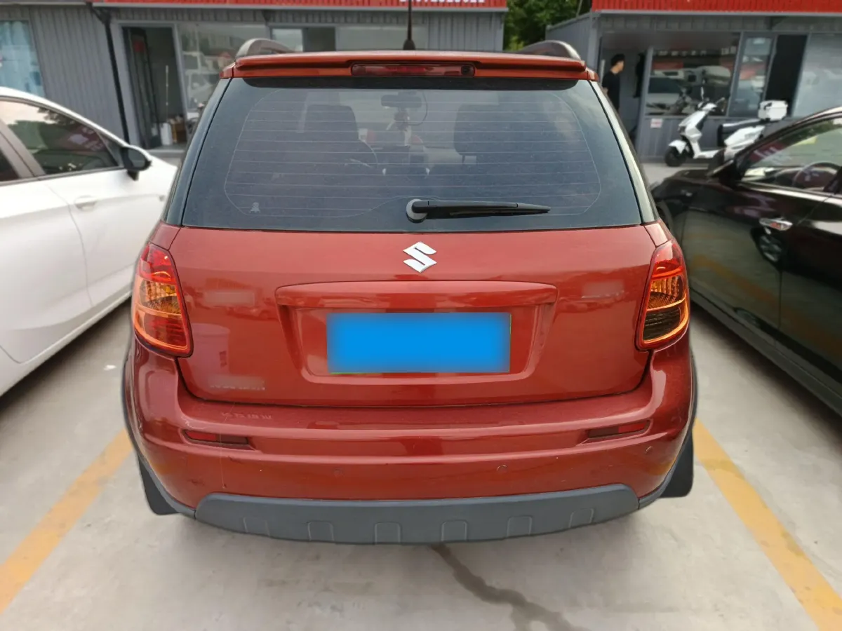 2011 Suzuki SX4 1.6L 109HP L4 5MT,autocango,china used car exporter,china ev exporter,chinese used car exporter,chinese used ev exporter