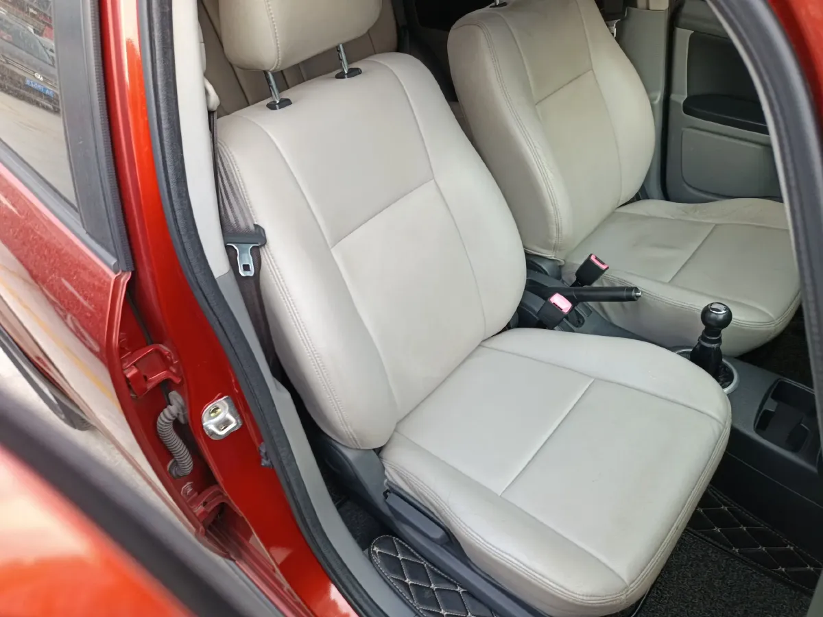 2011 Suzuki SX4 1.6L 109HP L4 5MT,autocango,china used car exporter,china ev exporter,chinese used car exporter,chinese used ev exporter