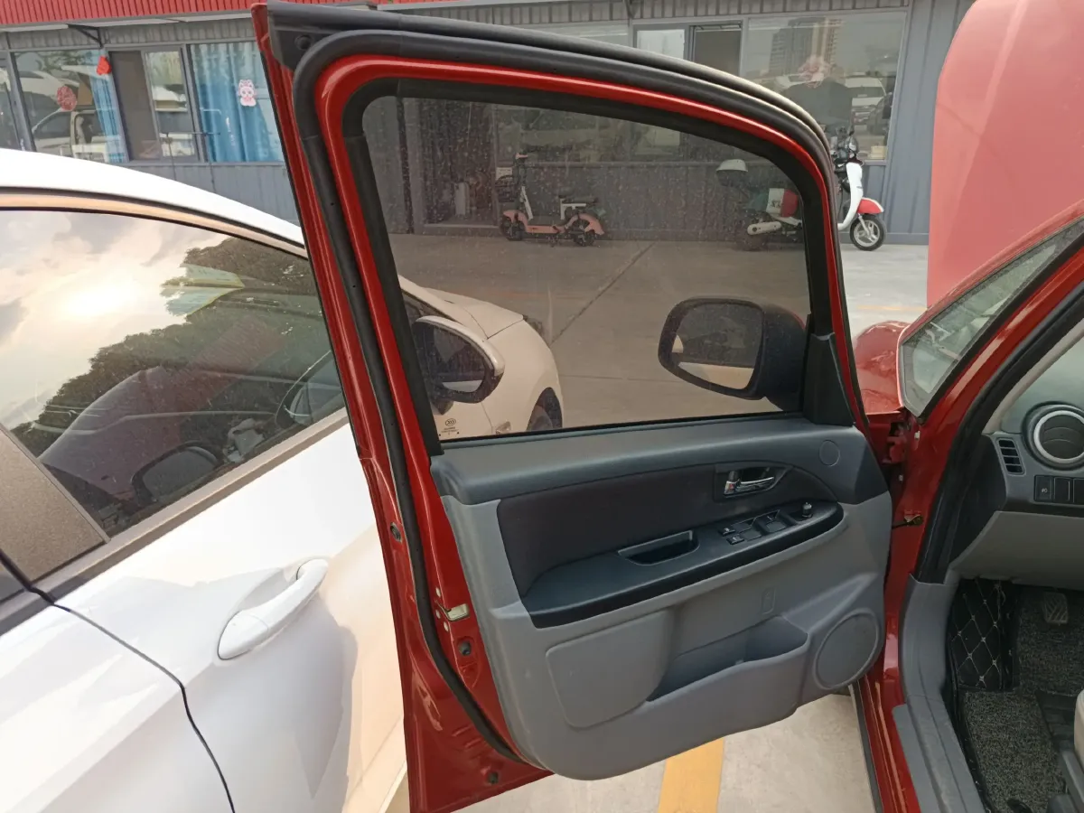 2011 Suzuki SX4 1.6L 109HP L4 5MT,autocango,china used car exporter,china ev exporter,chinese used car exporter,chinese used ev exporter