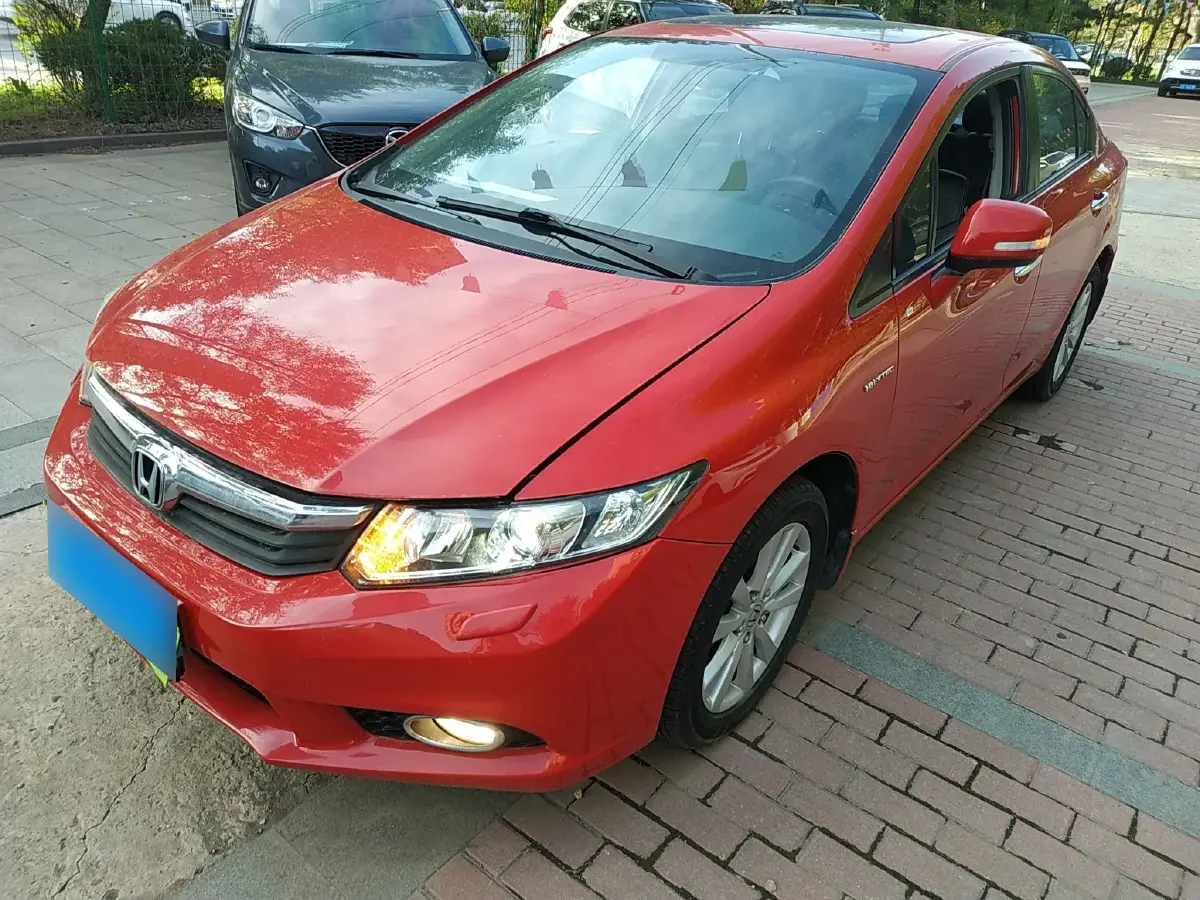 2013 Honda Civic 1.8L 141HP L4 5AT